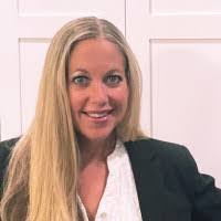 Kaitlin Weller's Instagram, Twitter & Facebook