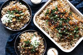 Veganes Mujaddara Aus Nur 5 Zutaten Recipe Syrian Food Lentil Dishes Recipes