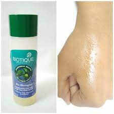 Find helpful customer reviews and review ratings for biotique bio bhringraj therapeutic hair oil for falling hair intensive hair regrowth treatment, 120ml at amazon.com. Biotique Bio Bhringraj Therapeutic Oil For Falling Hair Review