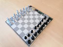 Viele kostenlose klassiker findest du auch auf diesen seiten: Schachcomputer Topschach De Schachcomputer Aktuelle Tests Und Analysen
