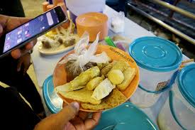 Jika anda berada di sabah (kota kinabalu) berkunjunglah ke salah sebuah restoran yang menyajikan selera sabah atau lebih. 11 Tempat Makanan Sedap Paling Best Di Tawau Sabah