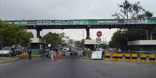 Venezuelans are fleeing their home because of a severe economic crisis under president nicolas maduro. Venezuela Reopens Border With Colombia