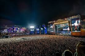 Aktuelle news, faqs, hörproben, die offizielle festivalplaylist, einen übersichtlichen geländeplan, music recommender etc. Die Besten Fotos Vom Fm4 Frequency Festival 2019