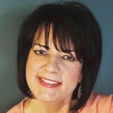 Lisa Huffmaster's Instagram, Twitter & Facebook