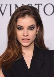 She first appeared in the sports illustrated swimsuit issue in 2016. Who Is Barbara Palvin Popsugar Fashion