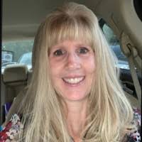 Leanne Walton's Instagram, Twitter & Facebook