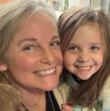 Dear members of the Flute Forum, In his latest gloriously relatable 'Dear  Flutist, Flautist and Flute Player' letter, Jean-Paul (aka the flute  geezer) fearlessly excavates the true contents of a flute bag,