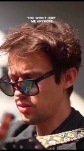 Band Teacher Reacts to Henning May