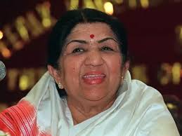 Lata Mangeshkar Last Days: Lata Mangeshkar's last two days were 'horrible',  two patches in lungs found after pneumonia and Covid infection, says nurse 