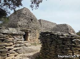 Les Bories Pierres Seches Le Blog De Fmarmotte5 Maisons De Pierre Pierre Seche Pierre