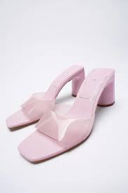 This bump can trap the soft tissue of the achilles tendon between the heel bone and the shoe resulting in irritation of the achilles tendon, the skin and. Shop The Best Heels Of 2021 Popsugar Fashion