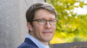 Tax economist Zidar says it's his job to give you the best numbers, not the  convenient ones