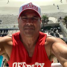 Imbecile I am surprised she can walk upright 🧐