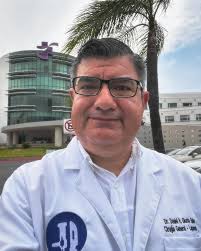 Dr Daniel Gloria Cirujano