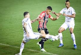 Jogo do santos e são paulo. Sao Paulo Leva Peguena Vantagem Sobre O Santos Em Jogos Do Brasileiro Lance
