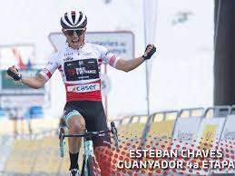 El tour de francia vivió una gran caída a unos 45 kilómetros de la llegada de la primera etapa, este sábado camino de landerneau. Trd78vgxmr Ozm
