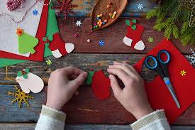 Für die vorweihnachtliche bastelaktion benötigt ihr folgendes zubehör schritt 17: Christbaumschmuck Selber Machen Neue Ideen Fur Die Weihnachtstanne Wohnfuhlen