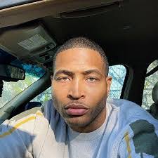 Jason Sample's Instagram, Twitter & Facebook