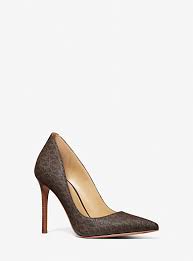 L'altezza del tacco è di circa 12 cm, il che migliora la proporzione del corpo, dandoti un look slanciato e. Scarpe Con Tacco Firmate Mk Scarpe Con Tacco Alto Donna Michael Kors