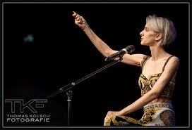 She is an actress, known for die anstalt (2014), pufpaffs happy hour (2012) and prix. Lisa Eckhart Lust Am Laster Kultur Kritik