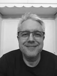 Darrell Estes's Instagram, Twitter & Facebook