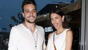 Η influencer που το τηλεοπτικό κοινό γνώρισε καλύτερα μέσα από το survivor ξάφνιασε ευχάριστα τους 270.000 ακολούθους της στο instagram, όταν κοινοποίησε δύο φωτογραφίες της στις οποίες εμφανίζεται όπως. Makrhs Bellh Oi Prwtes Dhlwseis Gia Ton Xwrismo Toys Star Gr