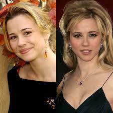 Let's get jinky with it and wish my favorite actress of all time, Linda  Cardellini, a happy birthday! Linda played Velma Dinkley in "Scooby-Doo"  and "Scooby-Doo 2: Monsters Unleashed", and voiced Marcie "