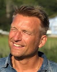 Alexander Grubb's Instagram, Twitter & Facebook