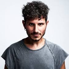 Michael Gray, Kelli Sae