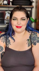 About 1 — Amanda Marsala Makeup