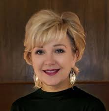 Science as a Black job? Yes, indeed. Join us Tuesday evening 6:30pm at  Savananah's E Shaver bookstore in Starland to listen to Jasmin Graham