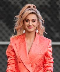 Katy perry was born katheryn elizabeth hudson on october 25, 1984 in santa barbara, california to mary christine hudson (née perry) & maurice keith hudson. Katy Perry Announces Birth Of Daughter With Daisy Nails