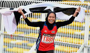 Pelari muda terengganu azreen nabila alias melakar kejayaan berganda apabila muncul sebagai ratu pecut sukan malaysia (sukma) 2018 selain mengukir nama selaku pemegang rekod. Athletics Azreen Hopes To Emulate Zaidatul In Becoming The Nation S Speed Queen The Star