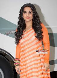 Neue dvds jetzt schon vorbestellen. Shaadi Ke Side Effects Promotion On The Sets Of Bade Achhe Lagte Hain Photos Filmibeat