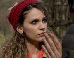 Farah zeynep abdullah (born 17 august 1989) is a turkish actress and singer. Gulizar 5 Bolum Tv Episode 2018 Photo Gallery Imdb
