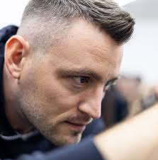 Albert Dávid (@igazadvandav) • Facebook