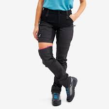 As a newsletter subscriber you'll be the first to know about new products, cool limited editions and special. Our Bestsellers Revolutionrace