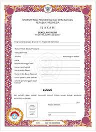 Download bingkai ijazah dan sertifikat piagam kosong format doc selanjutnya admin akan membagikan salah satu dokumen penting buat bapak ibu guru yang mana merupakan penghargaan kepada putra putri peserta didiknya dalam meraih prestasi belajar ataupun predikat terbaik atas perlombaan ataupun lain. Template Ijazah S1 Cara Golden