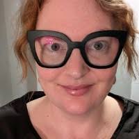 9 "Amanda Lamothe" profiles