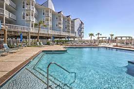 We do not have a swim team, so you will have ample opportunity to use the pool starting in the morning and into the mid evening. The 10 Best Bayou Vista Vacation Rentals Apartments With Photos Tripadvisor Book Vacation Rentals In Bayou Vista Tx