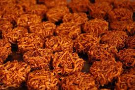 Manuk dalam bahasa sarawak merupakan ayam. Kuih Cakar Ayam Makan Pun Sodap Iks Melaka Det Conan Flickr