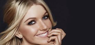 Harriet Singer's Instagram, Twitter & Facebook