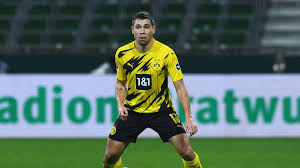 Er hat eine der besten ballannahmen im deutschen fußball, trotzdem stand sich mahmoud dahoud lange selbst im weg. Bvb Guerreiro Winkt Neue Rolle Bei Borussia Dortmund