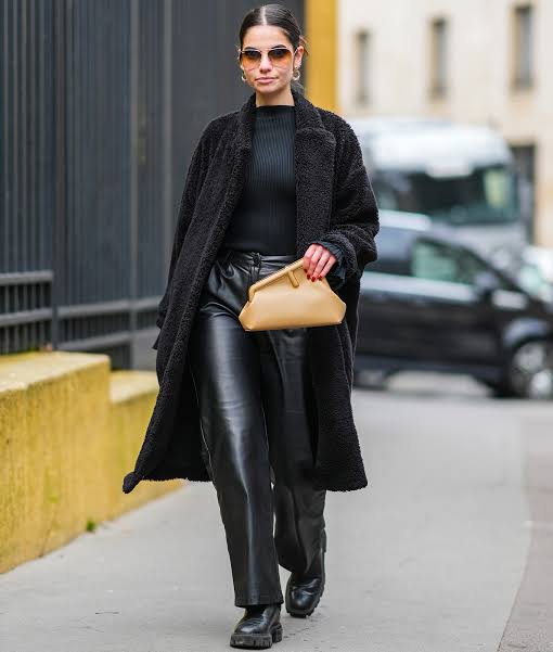 10 All-Black Winter Outfits to Wear in 2024 - PureWow