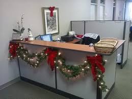 60 Fun Office Christmas Decorations Chrismas Office Decorating Ideas Office Christmas Decorations Christmas Cubicle Decorations Holiday Office Decor