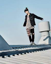 C39ojl9ueaaaplf Jpg Large 1613 2048 Bts Yoongi Bts You Never Walk Alone Min Yoongi