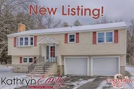 New Listing In Salem Nh 3 Beds 2 Baths Hardwood Floors In Ground Pool 2 Car Garage In Ground Pools Local Real Estate Estates