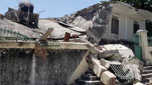 C'est la tectonique des plaques. J T2hfrogkuirm