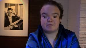 Disabilities advocate, viral Elvis tribute artist talks to 7News before his  first DC show