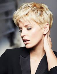 pin von swisssh auf short hair kurze haare stylen kurze blonde haare frisuren kurze haare blond